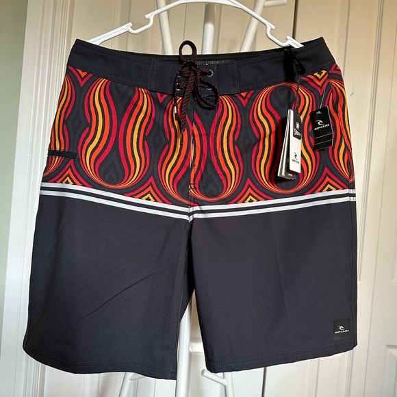 Men beach shorts sports RIP curl quick dry stretch boardshorts black/red size 30 - Picture 1 of 6